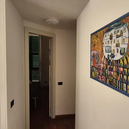 Door To 5 Terre *