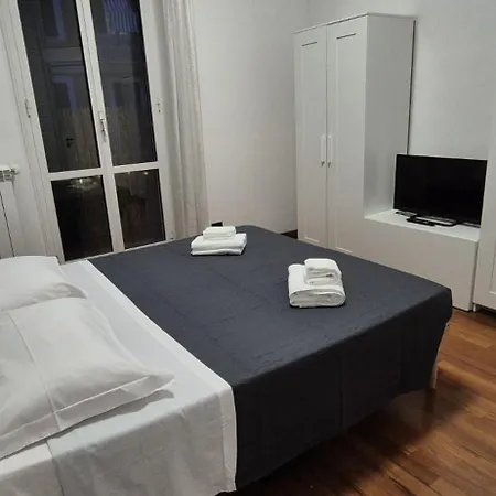 Apartment Door To 5 Terre *